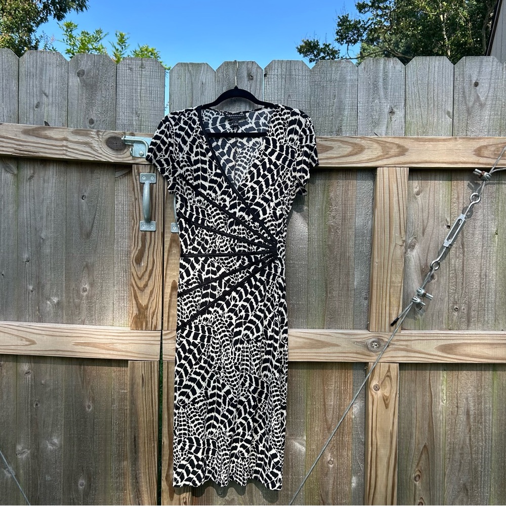 Connected Apparel‎ Black & White dress size 8 contemporary webbing summer spring